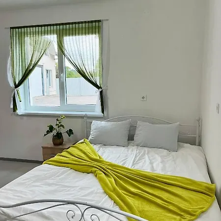 Apartmaji Pod Lipo Apartman Kamnik