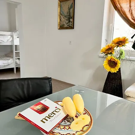 Apartmaji Pod Lipo * Kamnik
